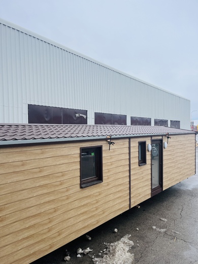 Super Arktik® Mobile Home – Front Exterior View