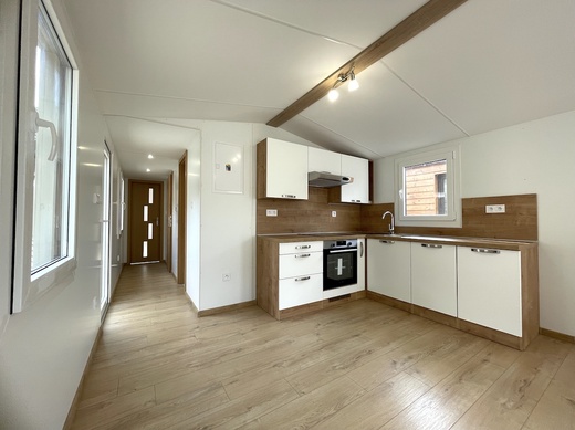 Mobile Home Kitchens – Compact & Stylish Designs