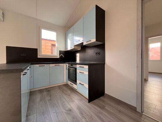 Mobile Home Kitchen Unit with Appliances