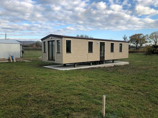Modern Mobile Home with Gable Roof Design