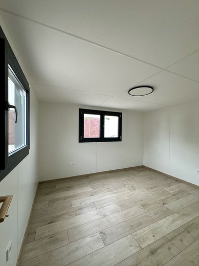 Mobile Home Interior – Large Bedroom | Spacious & Stylish Design