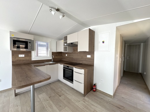 Mobile Home Living Room with Equipped Kitchen | Modern Interior