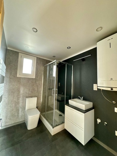 Mobile Home Super Arktik FAMILY – Bathroom Interior