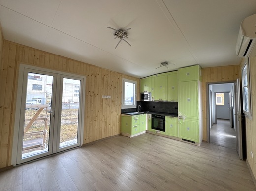 Super Arktik Mobile Home – Complete Kitchen & Living Space