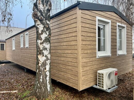 Mobile Home with Decosiding Facade and AC System