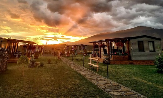 Mobilne domy Super Arktik hotelovy areal.jpeg