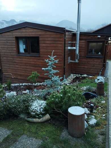 Mobilny dom s krbom kachlami.jpeg