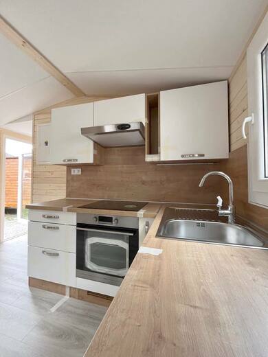 Moderny kuchynsky kut v dome.JPG