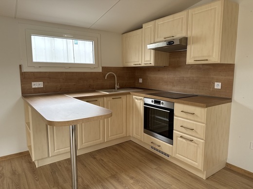 Modern Practical Kitchen with Appliances | Fully Equipped Interior