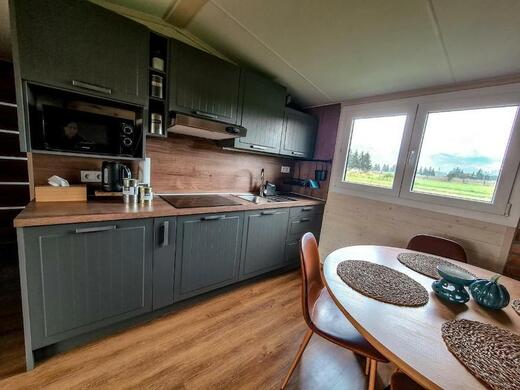 Kuchynská linka Lada so spotrebičmi