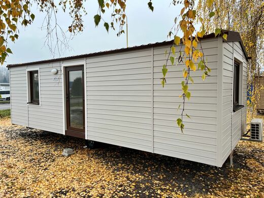 Super Arktik Mobile Home | Spacious & Comfortable Design