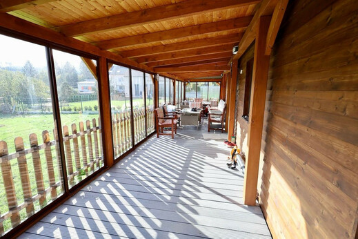 Super Arktik Mobile Home with Spacious Terrace